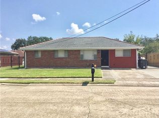 4777 Charlene Dr, New Orleans, LA 70127