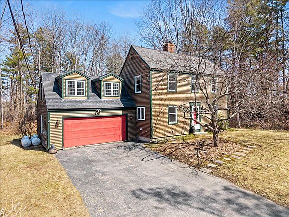 5th image of 104 Winnocks Neck Road