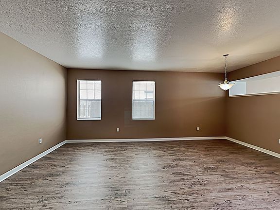 4th image of 12140 Fern Haven Ave