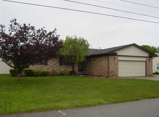 7239 Cardinal St, Algonac, MI 48001