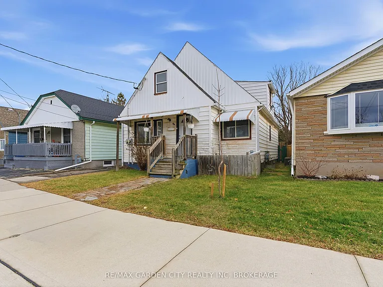 25 Pelham Rd #UPPER — Photo 2