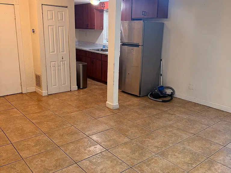 5019 NW 5th Ave — Photo 12