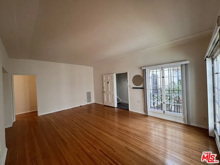 1248 S La Jolla Ave — Photo 5