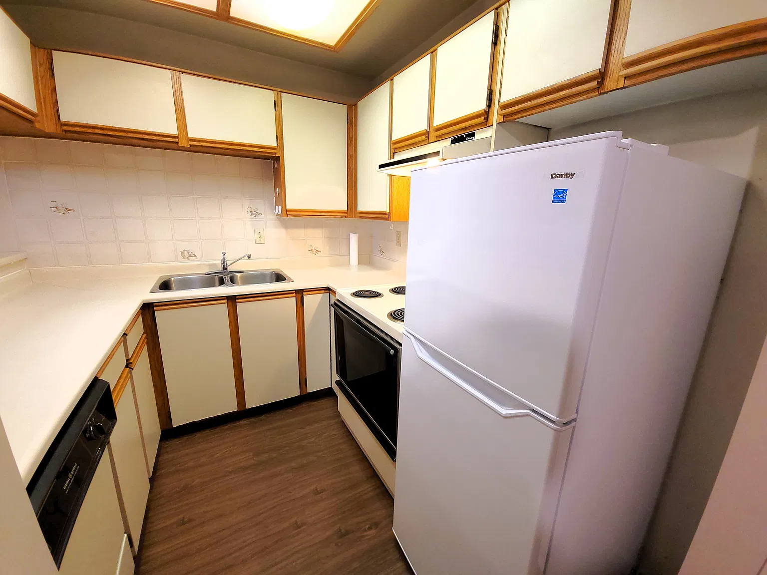 1 bed, 670 sqft, $1,800 — Photo 2
