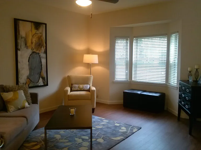 H Street Apartments — Photo 39