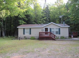 15590 Valentine Ln, Mountain, WI 54149