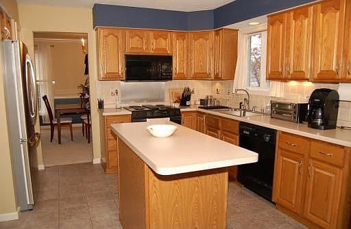 1st image of 133 Bayberry Ln