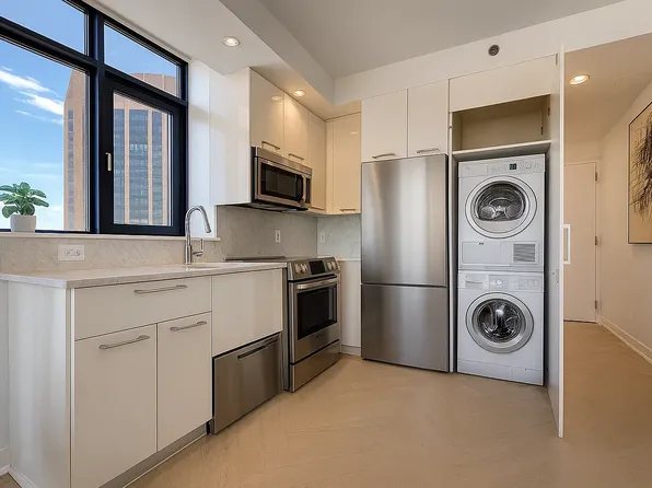 49 East 34th Street image 3 of 10