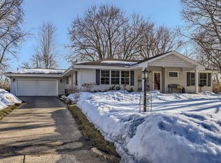 4725 W 111th St, Bloomington, MN 55437