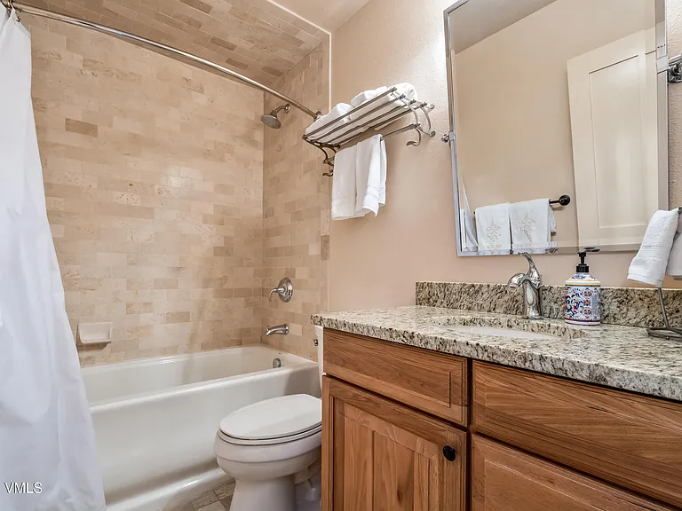 137 Benchmark Rd #605 — Photo 24