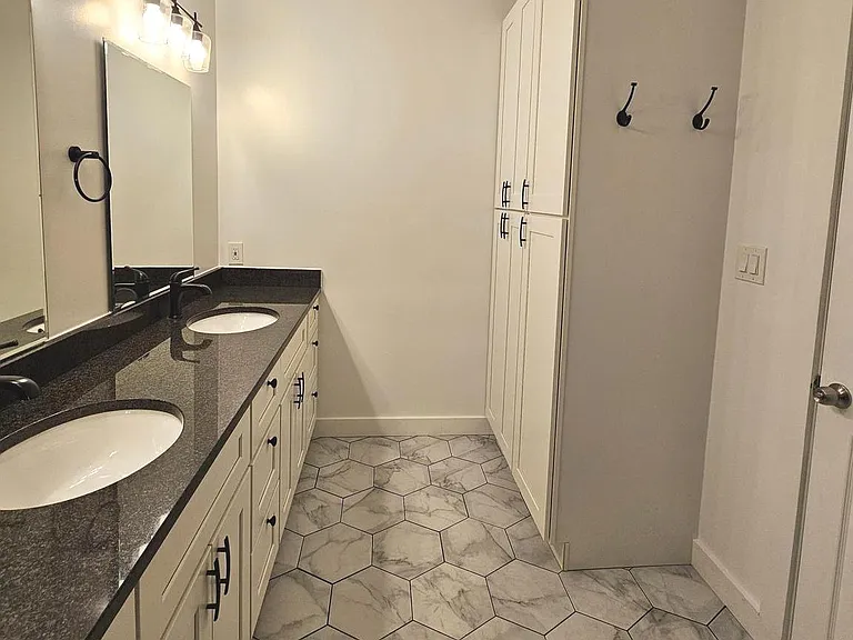 2665 Manhattan Pl #104 — Photo 22