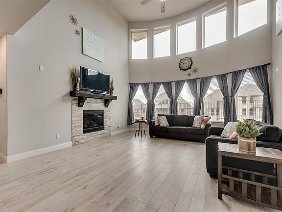 4th image of 517 Nakoma Dr
