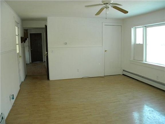 4th image of 139 Union St