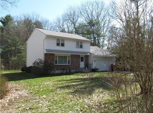 18 Wildwood Dr, Springvale, ME 04083