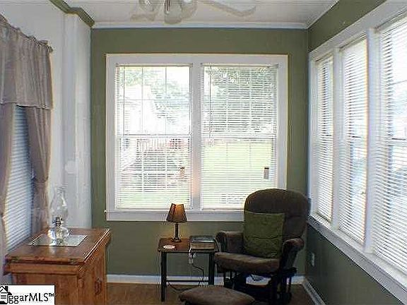 sunroom/sitting room