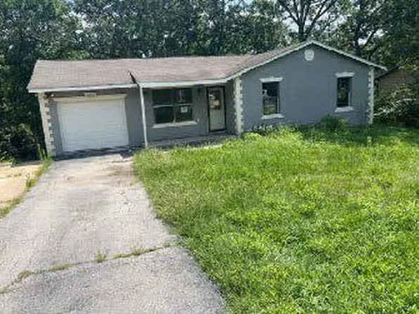 490 Red Bird Ln, Saint Clair, MO 63077