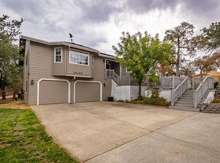 30365 Titan Dr, Coarsegold, CA