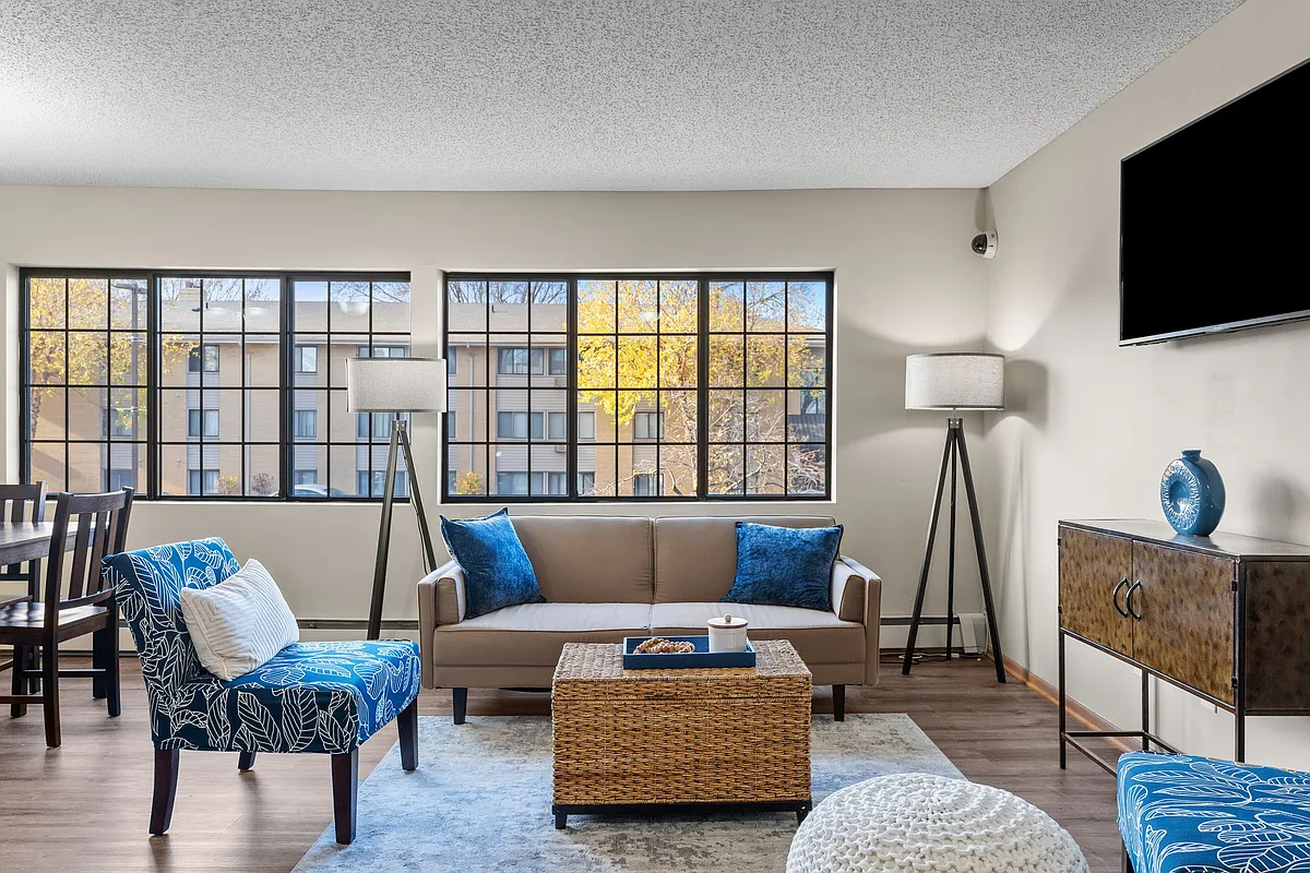 Building Photo - Granite Peaks Apartments