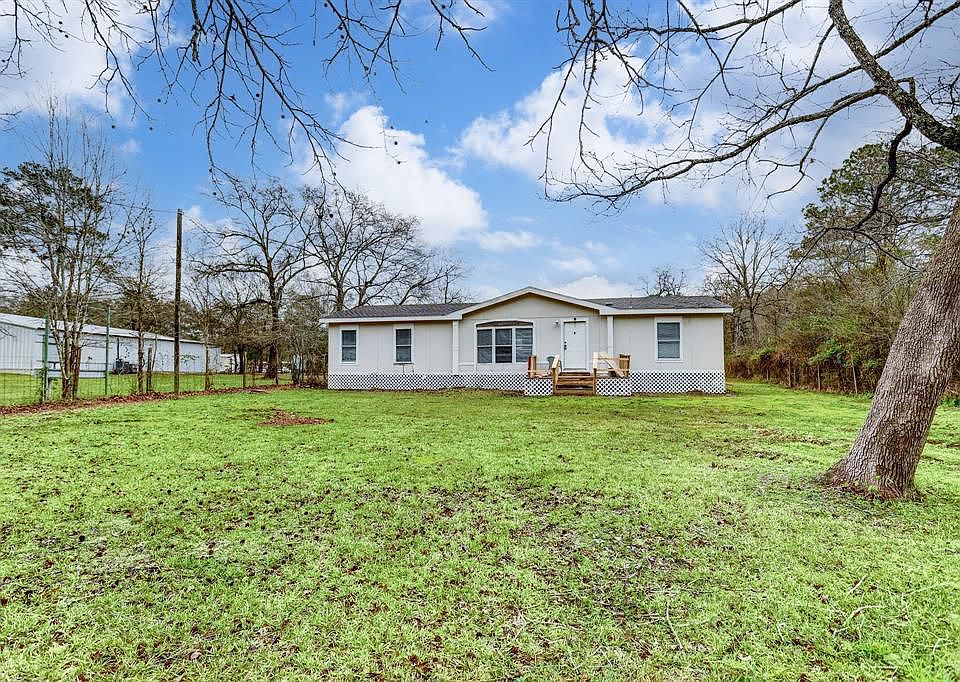 1st image of 30926 Sweetbriar Ln
