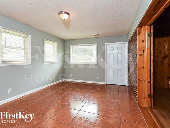 2nd image of 185 Long Dr SW