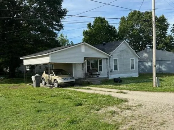 105 School St, Bay, AR 72411