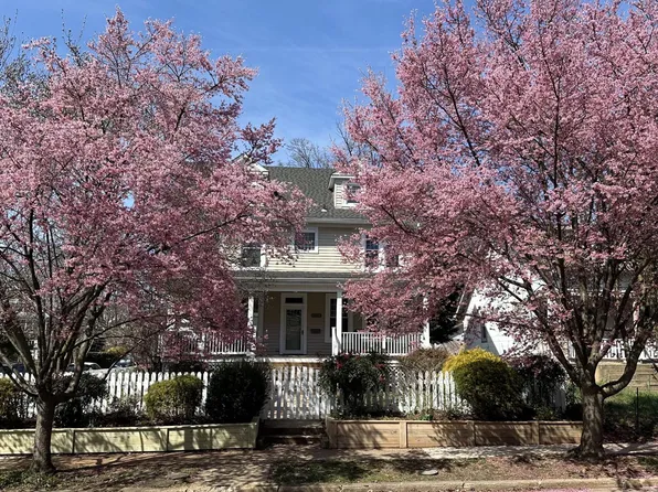 2714 Manhattan Ave, Baltimore, MD 21215