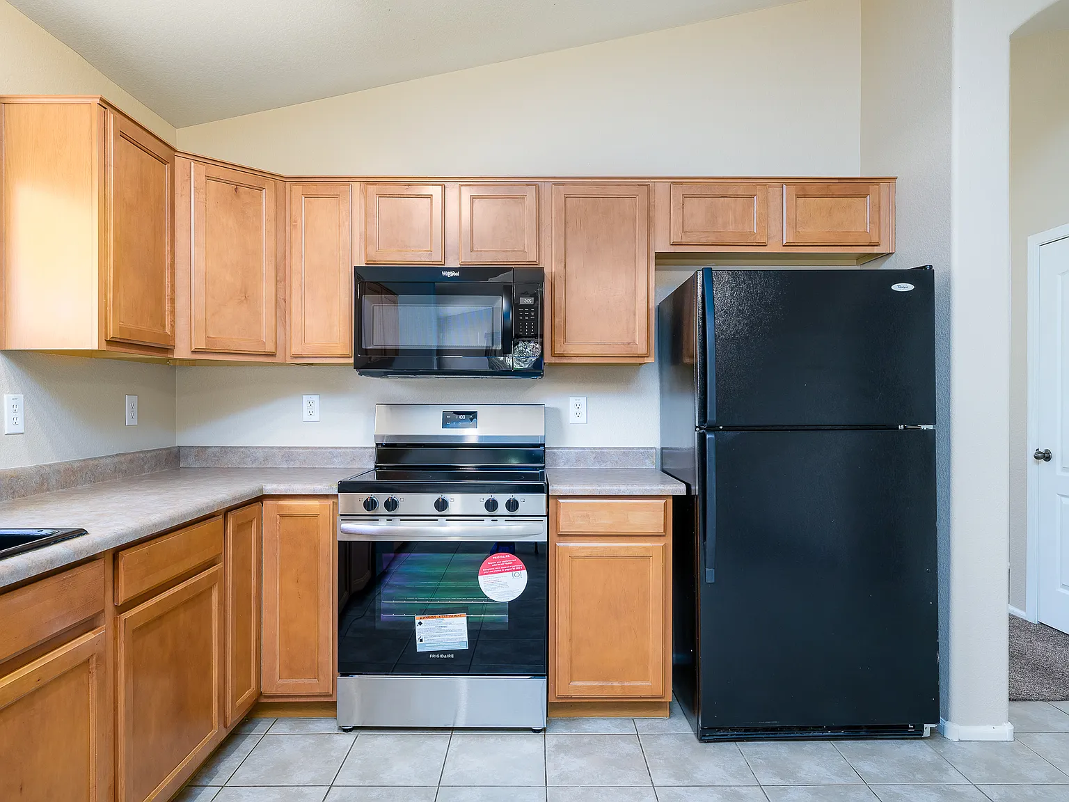 3 bed, 1522 sqft, $2,200 — Photo 3