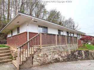 1566 Smith Rd, Charleston, WV 25314