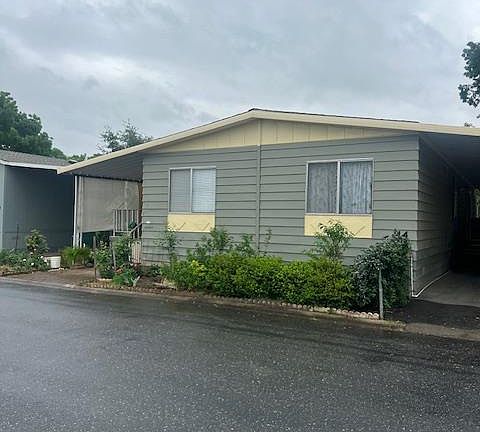 2nd image of 10383 Larkin Rd Space 44