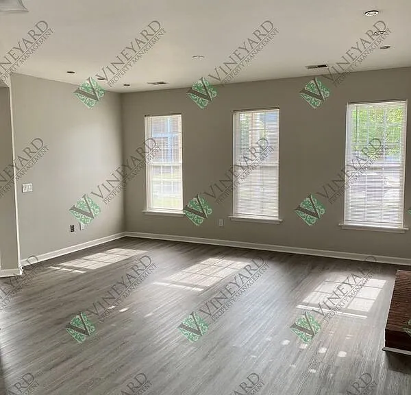 3325 Chastain Landings Ct — Photo 31