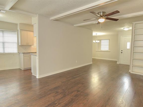 5th image of 16223 White Star Dr
