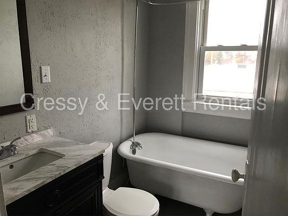 2nd image of 2624 S Michigan St