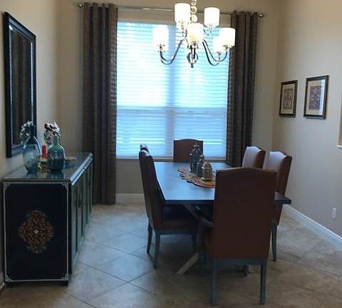 5th image of 766 Lake Dr