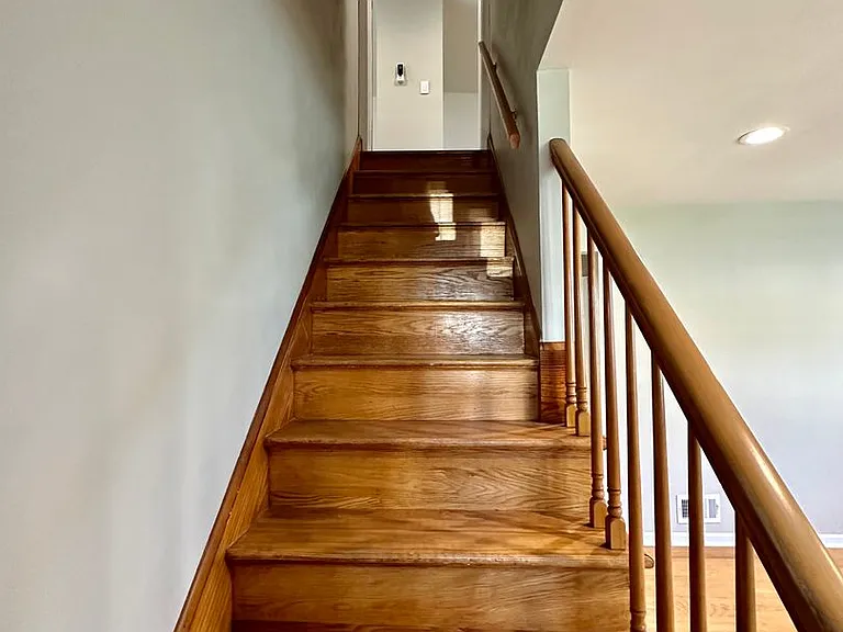 805 N Woodward Dr — Photo 3