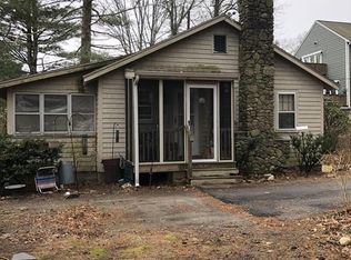 18 Burgess Rd, Plymouth, MA 02360