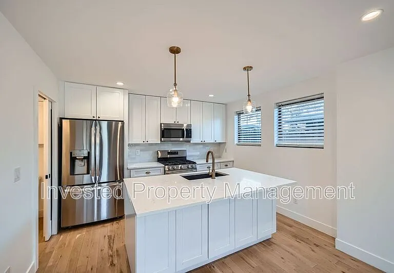 1405 N Yates St — Photo 7