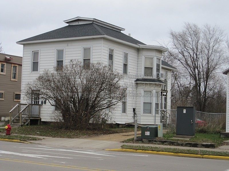 2nd image of 362 N Knowles Ave #1