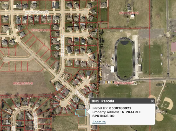 213 Prairie Springs Dr, Chillicothe, IL 61523