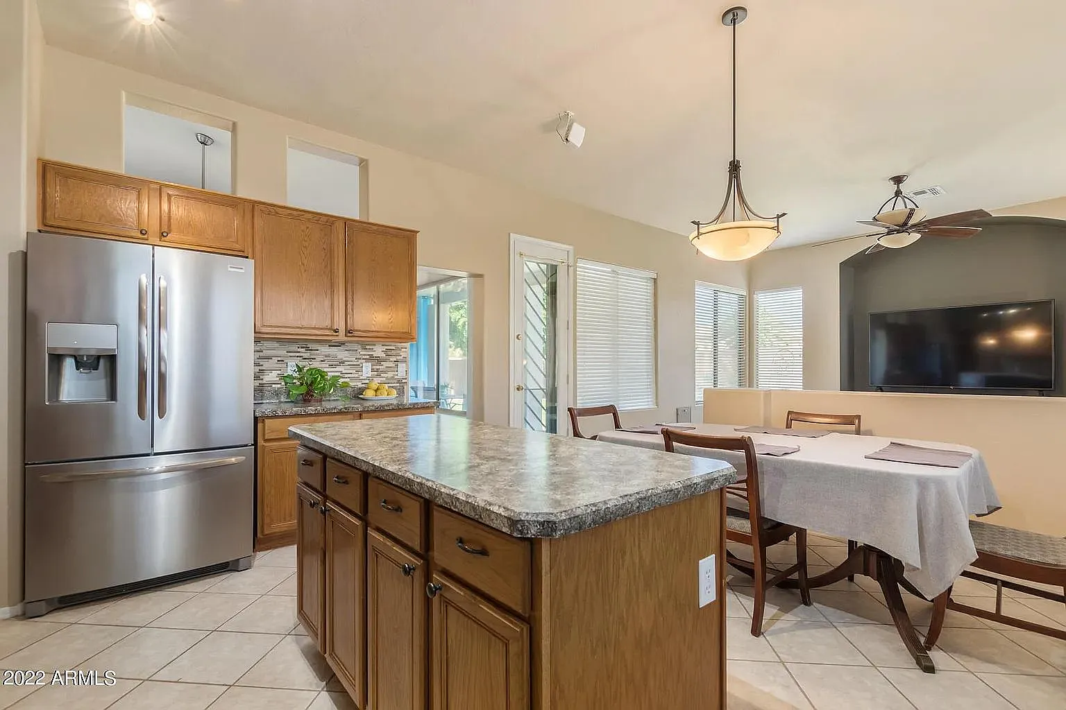 4 bed, 2454 sqft, $3,300 — Photo 2