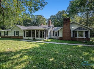 21306 Pemberville Rd, Luckey, OH 43443