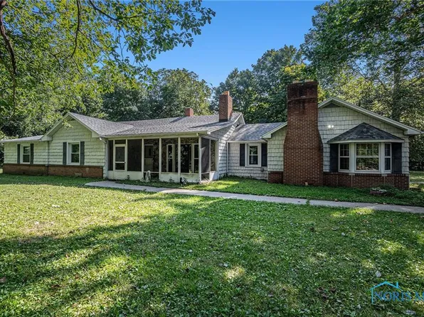 21306 Pemberville Rd, Luckey, OH 43443