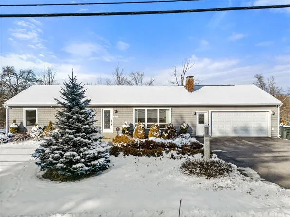 231 Parkway S, Brewer, ME 04412