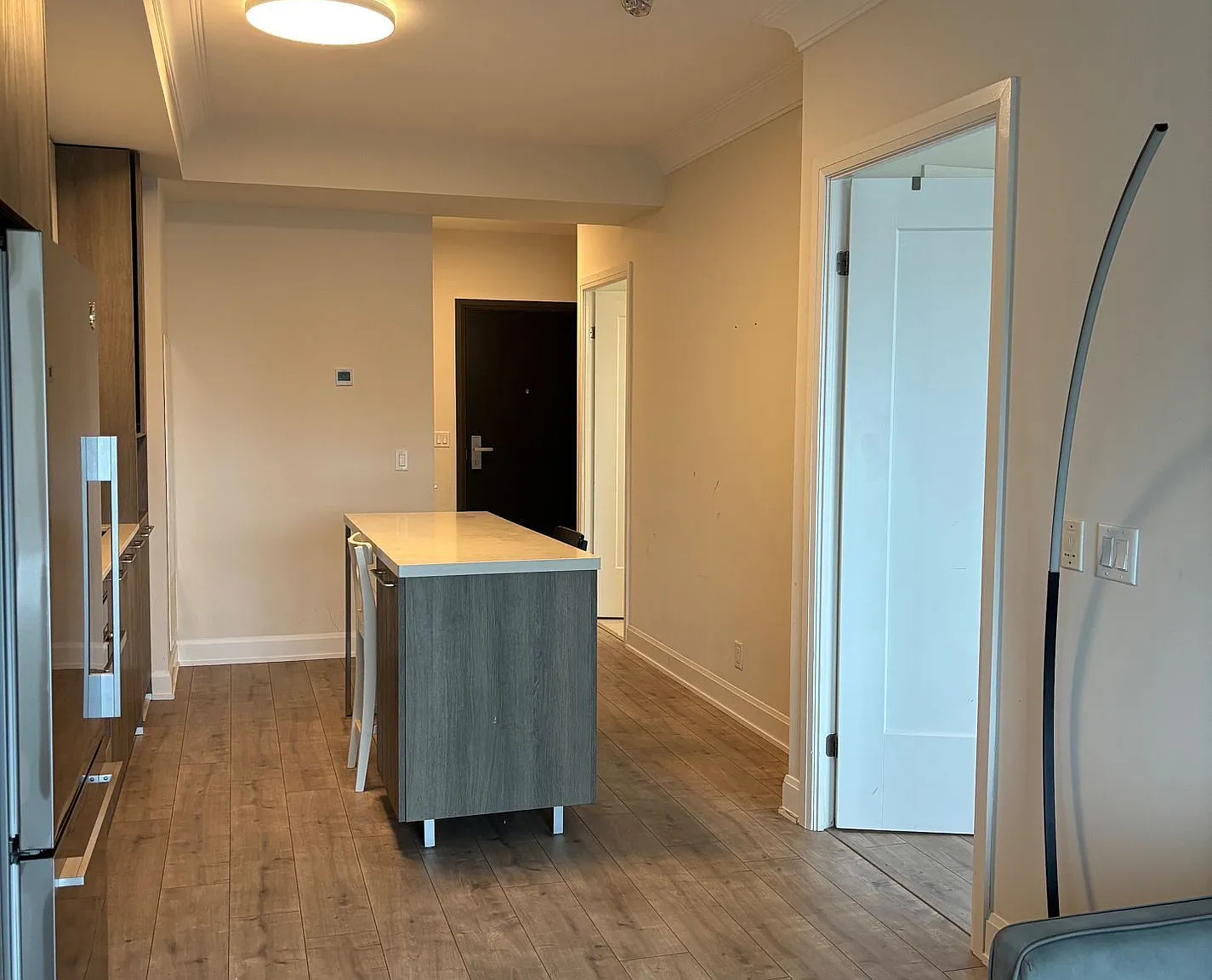 2 bed, $3,000 — Photo 2