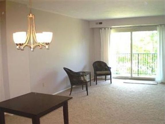4th image of 15555 Hilliard Rd APT 303