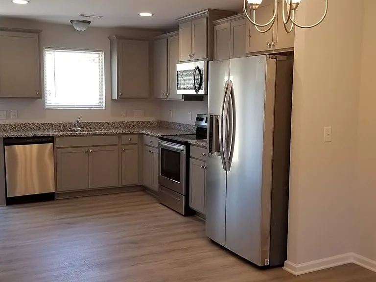 323 Switch St — Photo 11