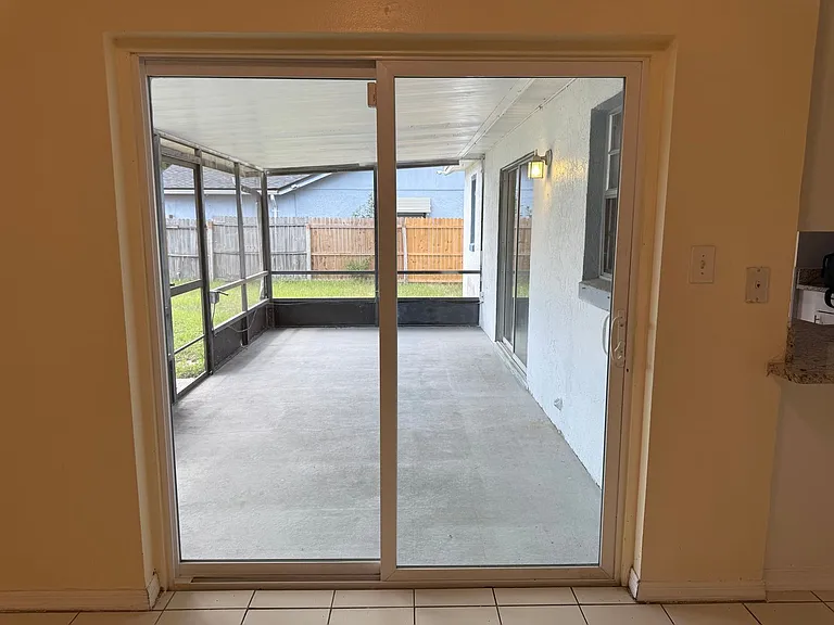 4712 Dandelion Dr — Photo 18