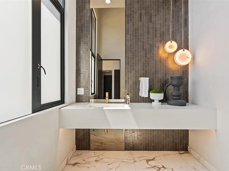 3121 Old Topanga Canyon Rd — Photo 17