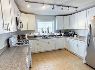99 Marion St #1R, Somerville, MA 02143