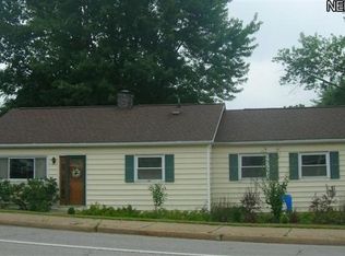 1325 Bel Air Dr NW, North Canton, OH