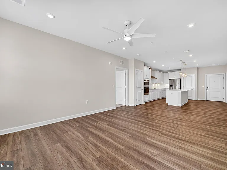 21630 Hawksbill High Cir #405 — Photo 15